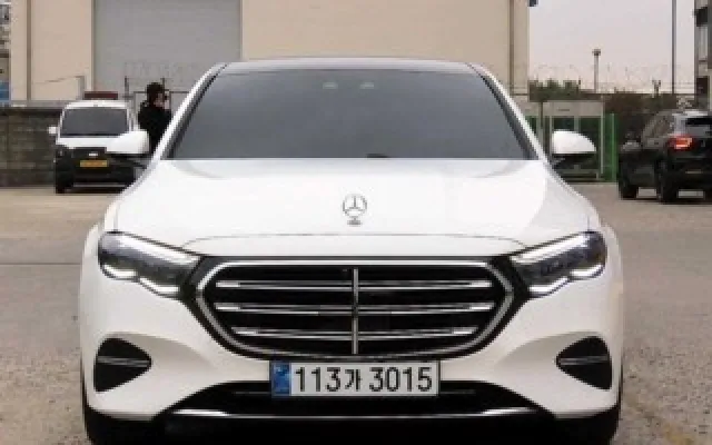 인천중고차상담 E-클래스 W214 E300 4MATIC 매물 사진 12 - 2025/11 7,831km